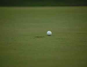 Close putt